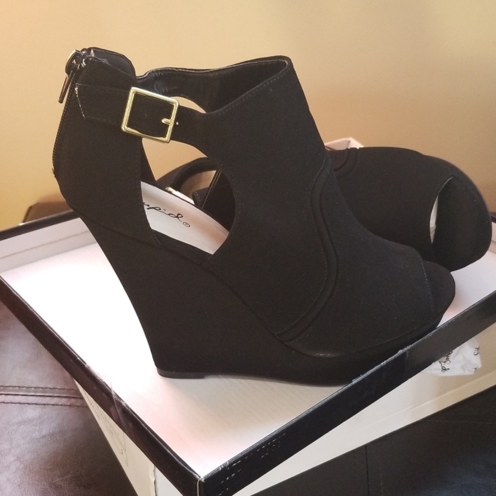 Womens Black Nubuck Wedges